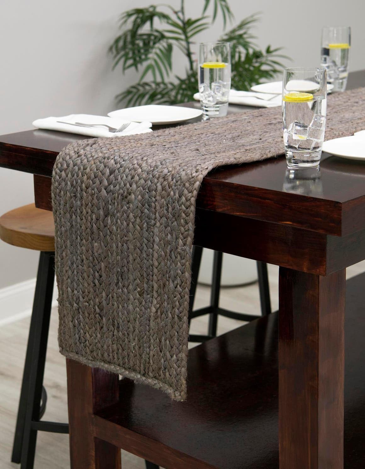 Indian Handmade Natural Jute Eco Friendly Table Runner For Dining Table