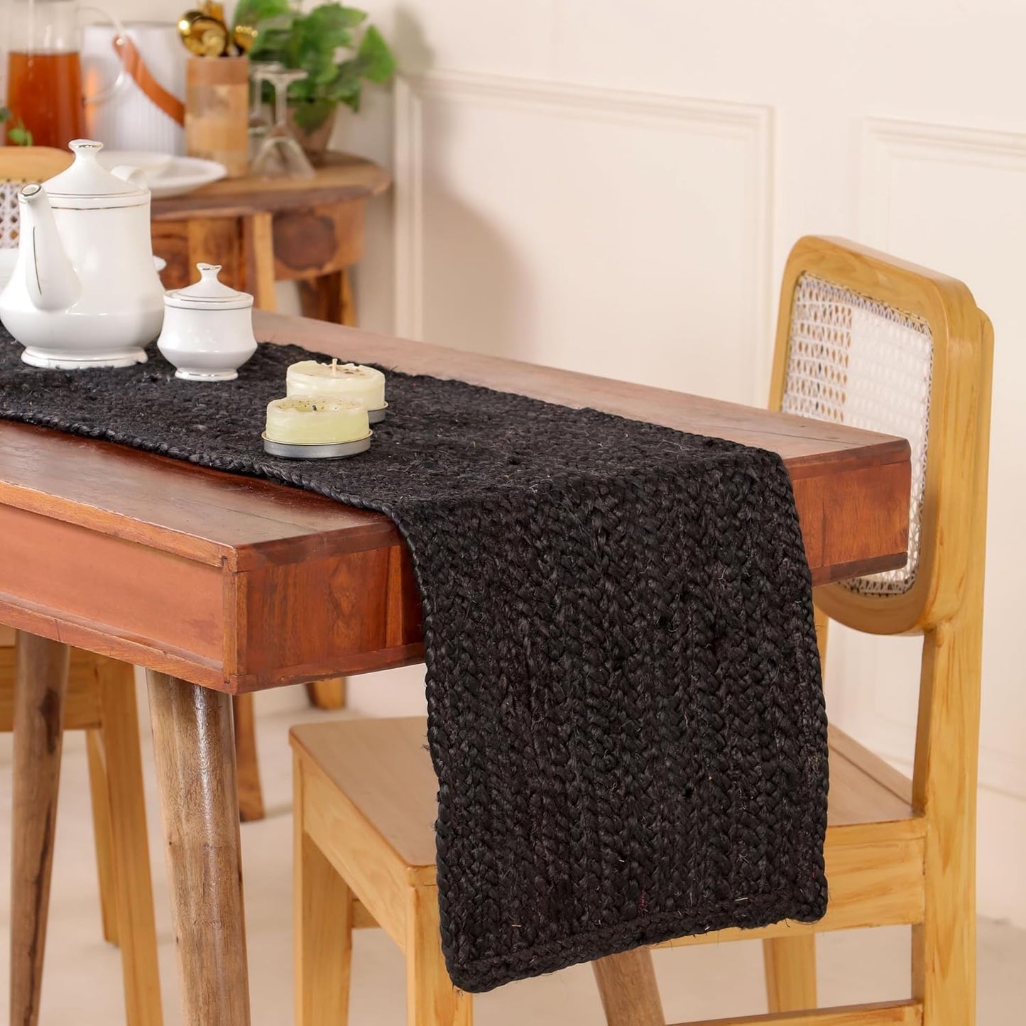 Indian Handmade Natural Jute Eco Friendly Table Runner For Dining Table