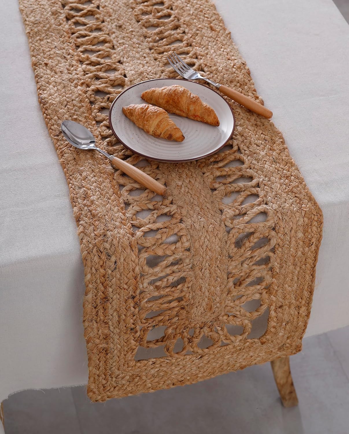 Handmade Eco Friendly Natural Jute Open Weave  Dining Table Runner For Home Decor