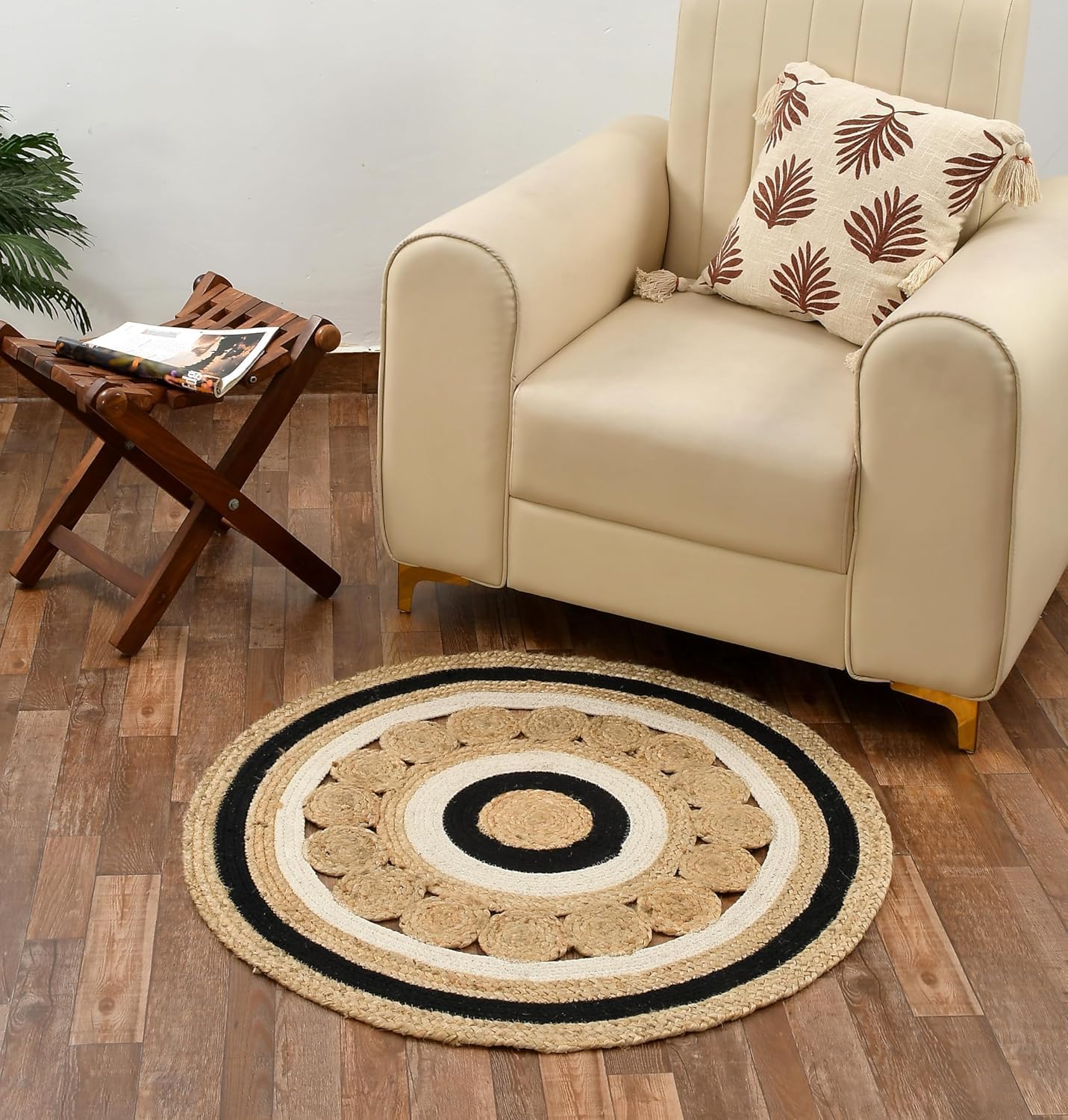 Natural Jute Area Rug in a round shape with a scalloped design, complementing a cozy living room setting.